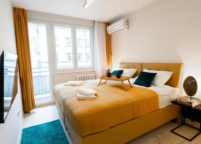 Old Town Lounge * ベオグラード