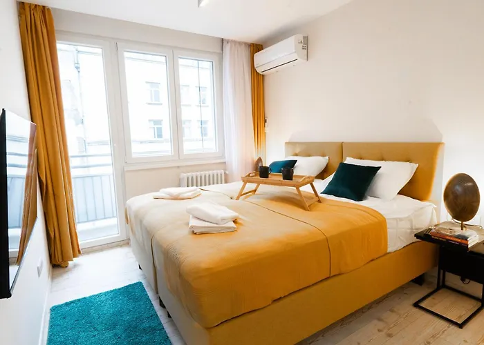 Old Town Lounge アパート